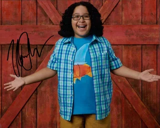 Nathan Arenas autograph