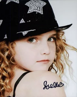 Joelle Better autograph