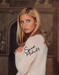 Sarah Michelle Gellar autograph