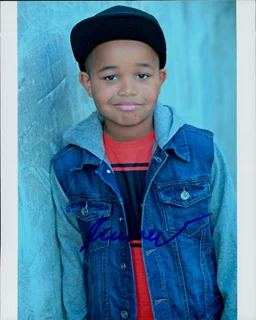 Jailen Bates autograph