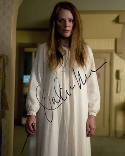 Julianne Moore autograph