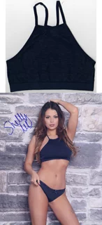 Shelly Lee autograph