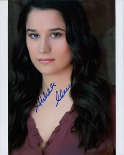 Michelle Macedo autograph