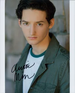 Austin Mincks autograph