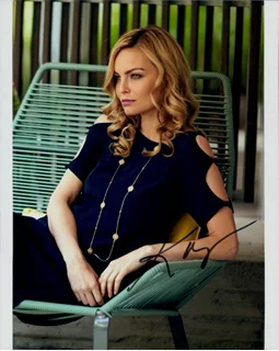 Kimberly Cozzens autograph