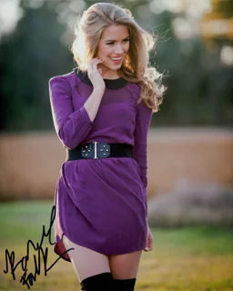Rachel Faulkner autograph