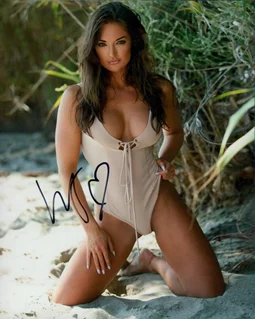 Whitney Johns autograph