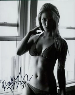Rachel Faulkner autograph