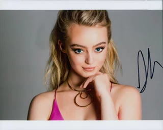 Savannah Kennick autograph