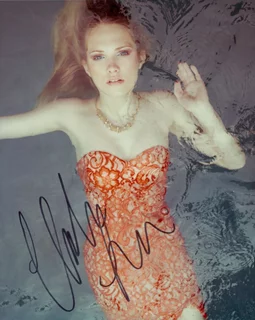 Claudia Lee autograph