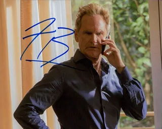 Jere Burns autograph