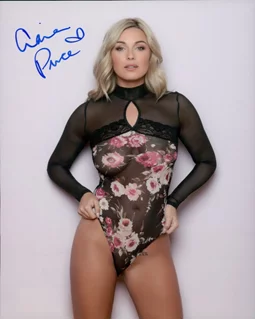 Ciara Price autograph