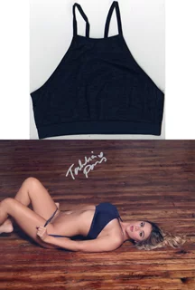 Tahlia Paris autograph