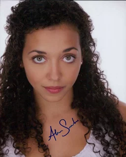 Alanna Saunders autograph