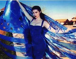 Mary Elizabeth Winstead autograph