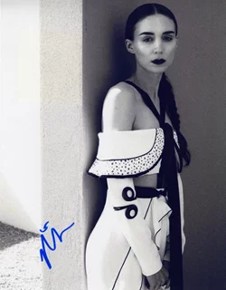 Rooney Mara autograph