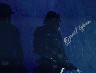 Daniel Eghan autograph