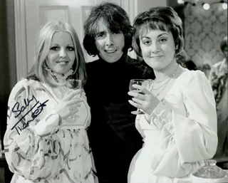 Sally Thomsett autograph