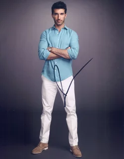 Justin Baldoni autograph