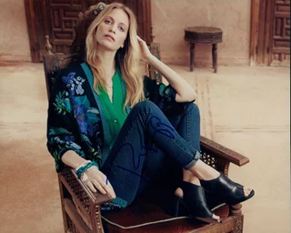 Poppy Delevingne autograph