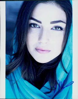 Medalion Rahimi autograph