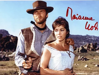 Marianne Koch autograph