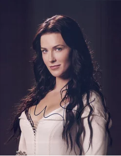 Bridget Regan autograph