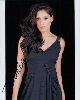 Tehmina Sunny autograph