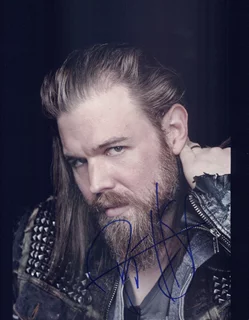 Ryan Hurst autograph