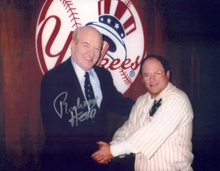 Richard Herd autograph