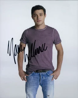 Yani Gellman autograph