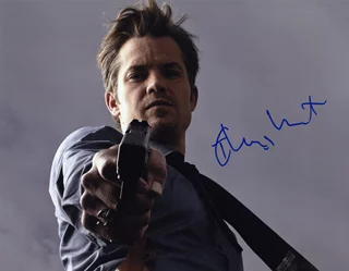 Timothy Olyphant autograph
