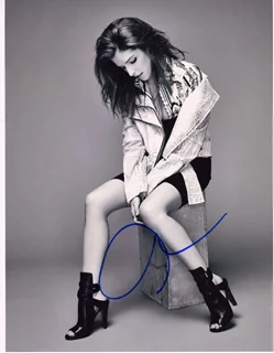 Anna Kendrick autograph
