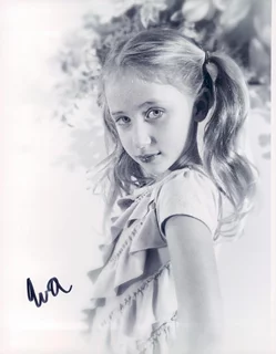Ava Kolker autograph