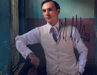 Henry Lloyd-Hughes autograph