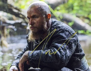 Travis Fimmel autograph