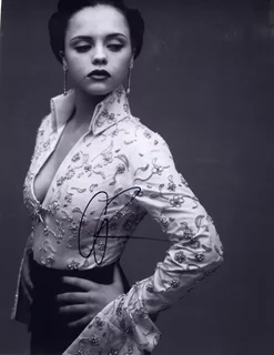 Christina Ricci autograph