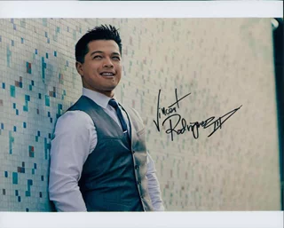 Vincent Rodriguez autograph