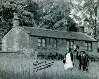 Sally Thomsett autograph