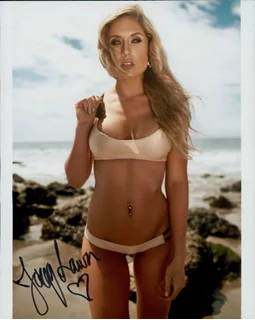 Jacey Marie autograph