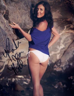 Pamela Jean Noble autograph