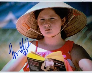Emma Kenney autograph