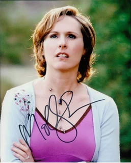 Molly Shannon autograph