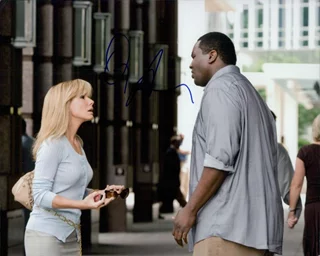Quinton Aaron autograph