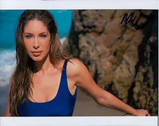 Melissa McCarty autograph