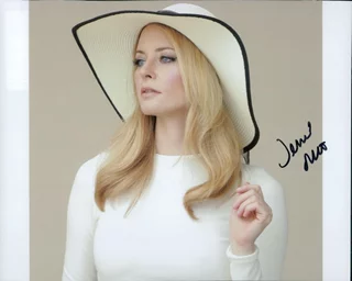 Jessica Morris autograph