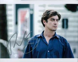 Riccardo Scamarcio autograph