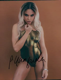 Patrizia Yanguela autograph