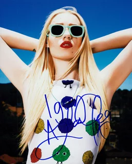 Iggy Azalea autograph