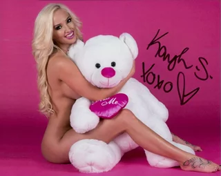 Kaylea Smith autograph